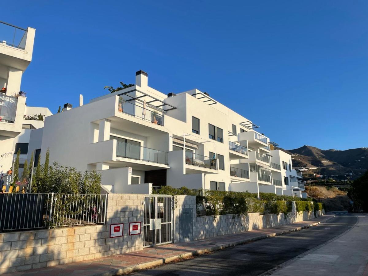 Sunny Penthouse Beach Apartment With Panoramic Views Almuñécar Buitenkant foto