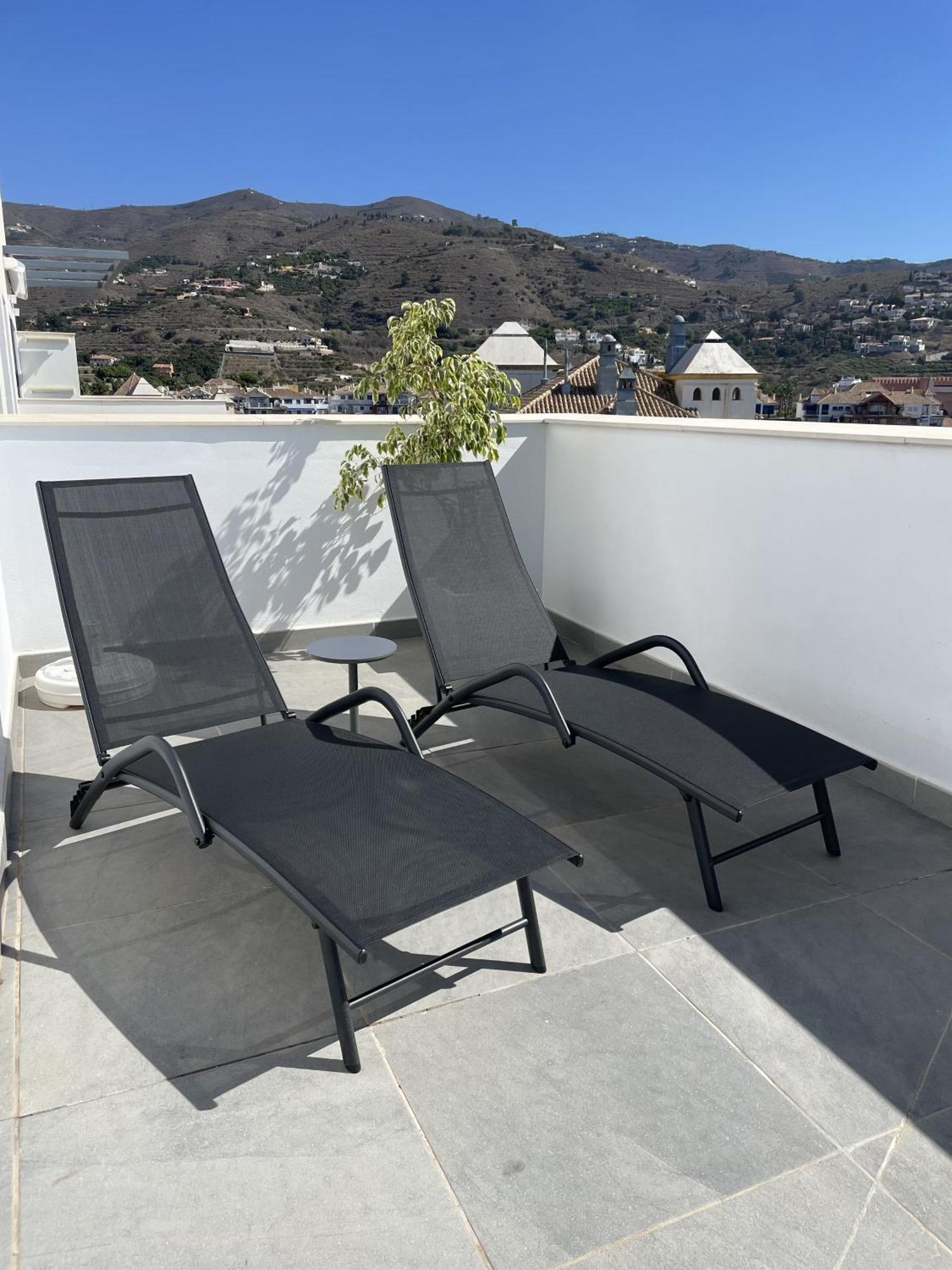 Sunny Penthouse Beach Apartment With Panoramic Views Almuñécar Buitenkant foto